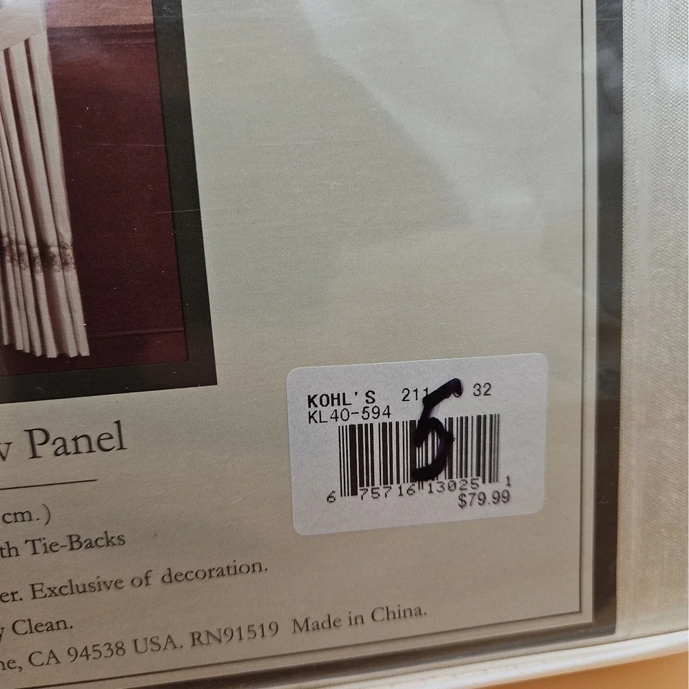 Park Avenue Luxury Collection Exquisit Window Panels with Tie Backs Light Green